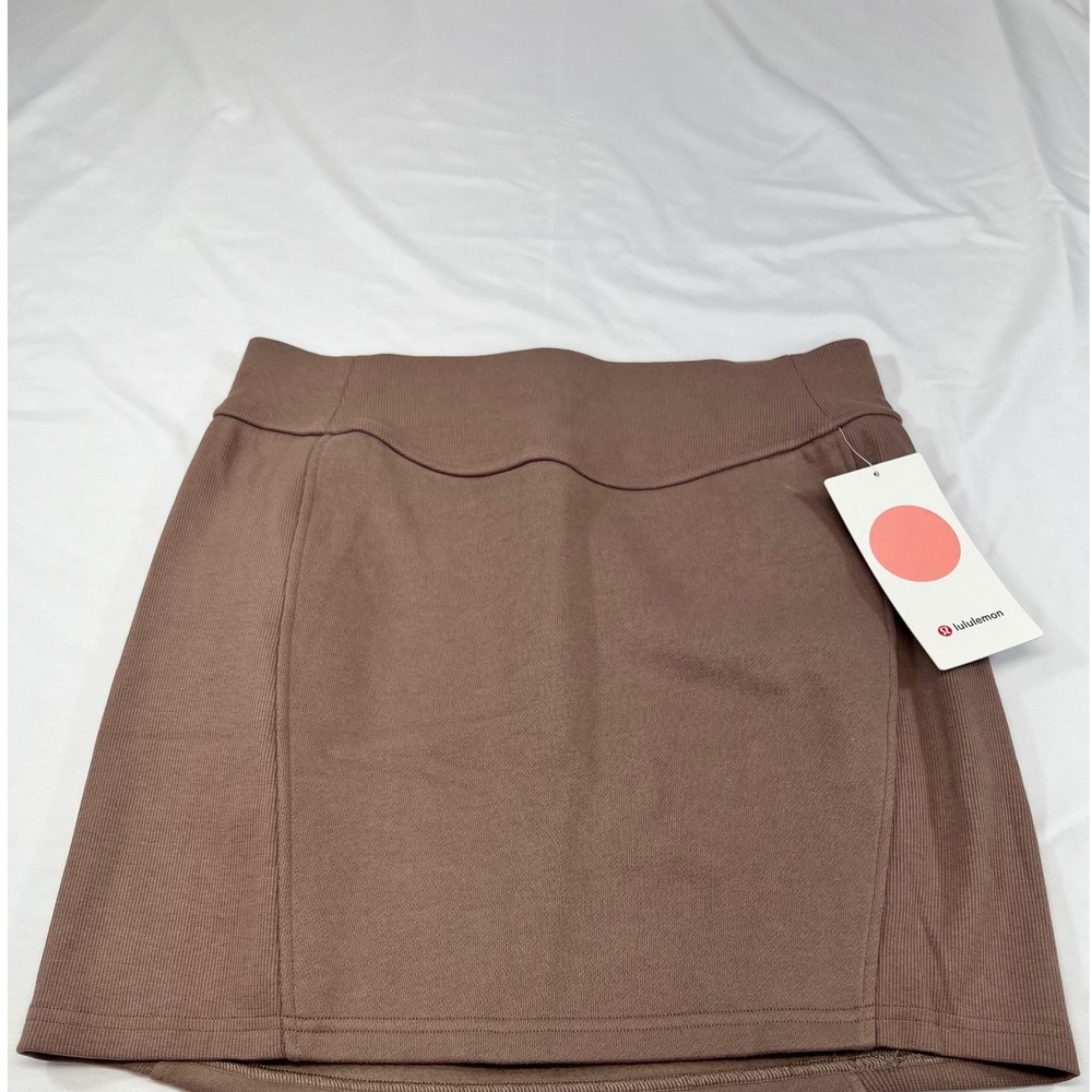 Lululemon Scuba HR‎ Mini Skirt Women's Size L High Rise Tight Fit Above Knee